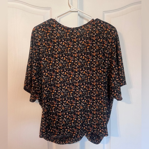 Reitmans Ditsy Floral Top - Picture 2 of 3